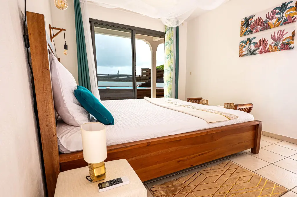 Lit bois vu plongeante 